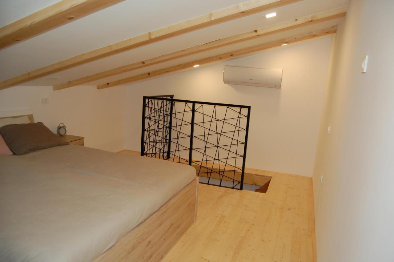 Apartma Hiska Dobravlje エクステリア 写真