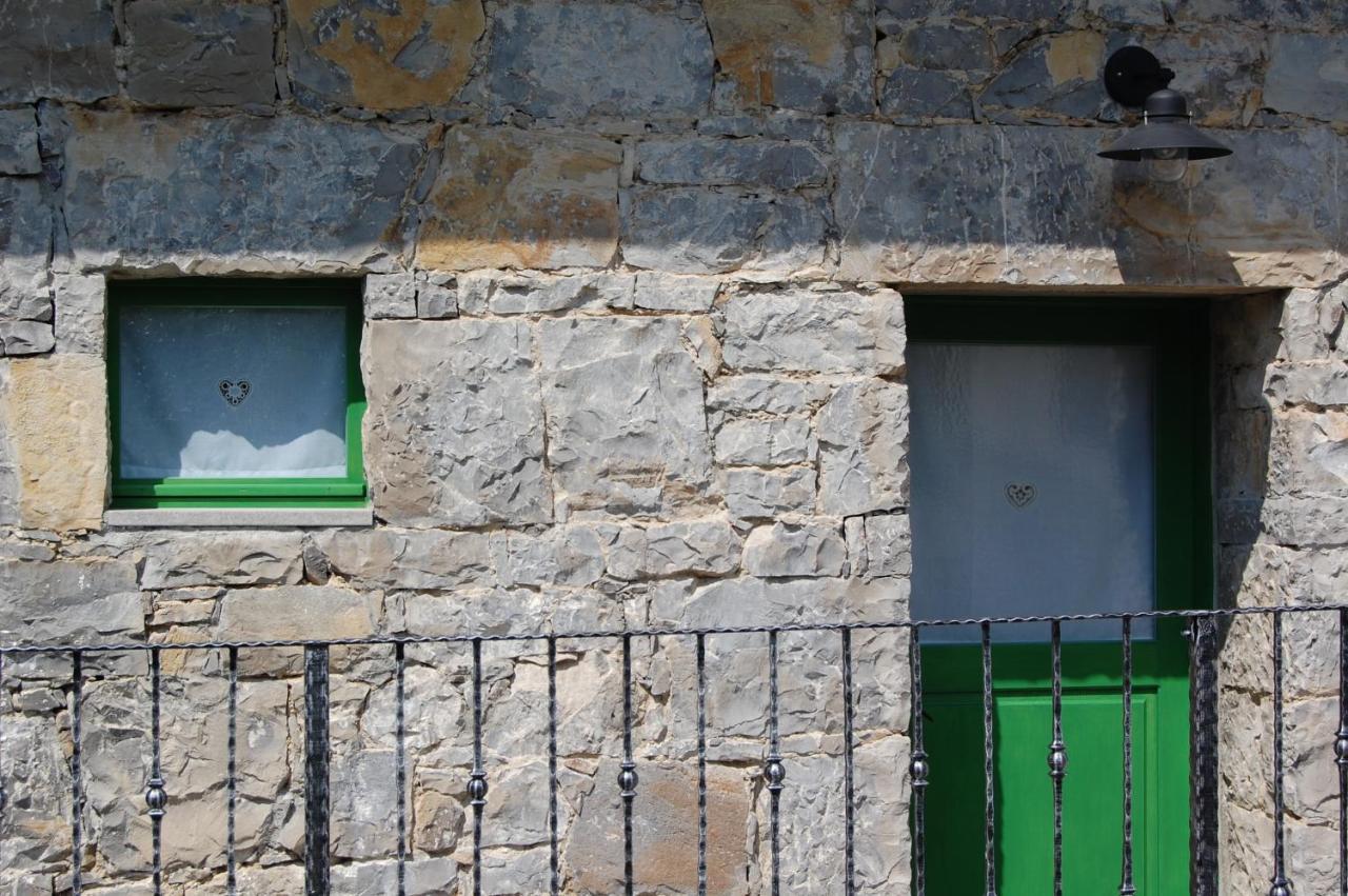 Apartma Hiska Dobravlje エクステリア 写真