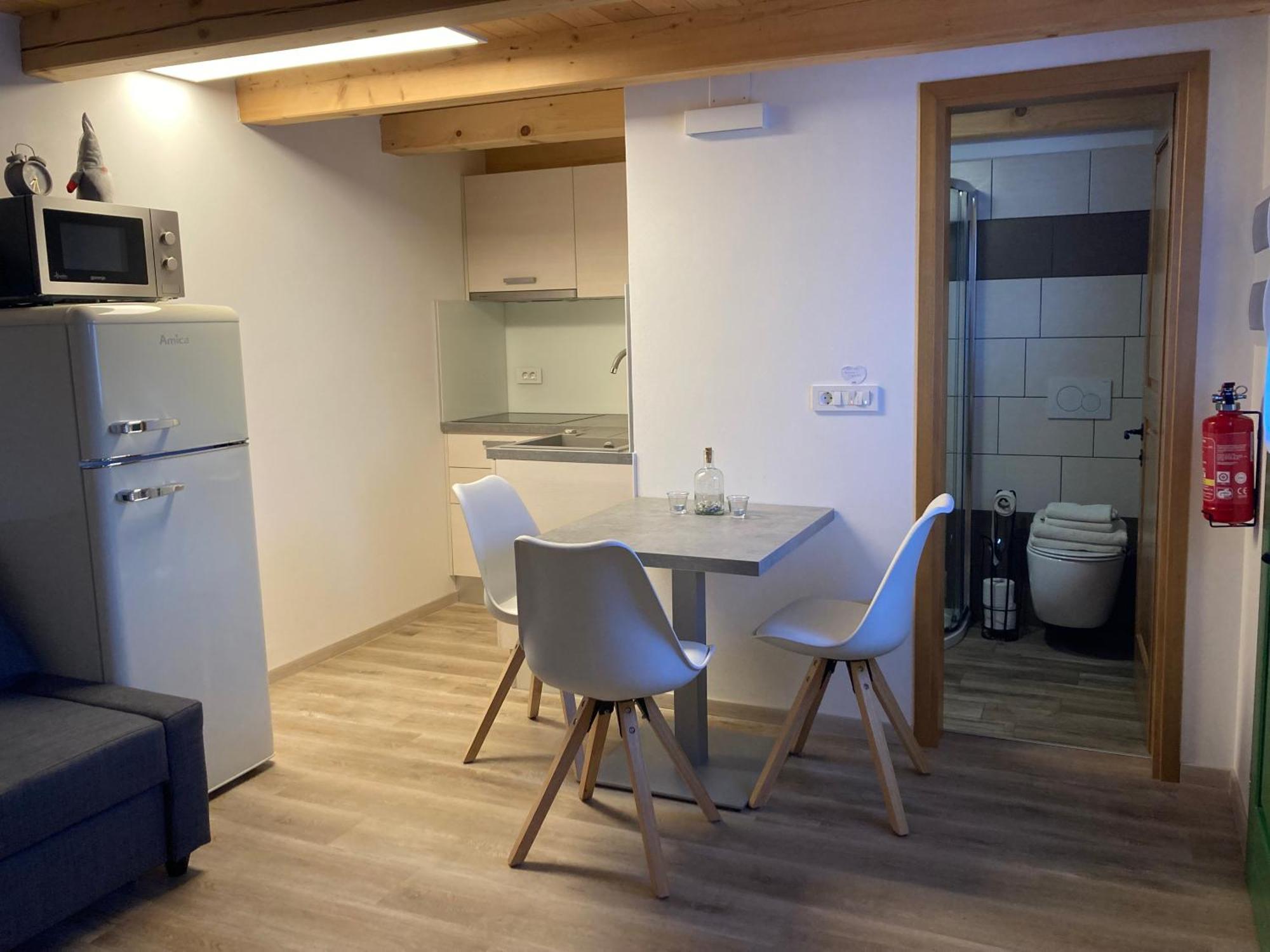 Apartma Hiska Dobravlje エクステリア 写真